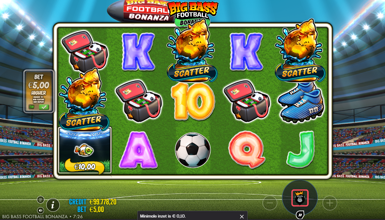 Big Bass Football Bonanza main game van Pragmatic Play met voetbal symbolen en Big Bass fisherman wilds